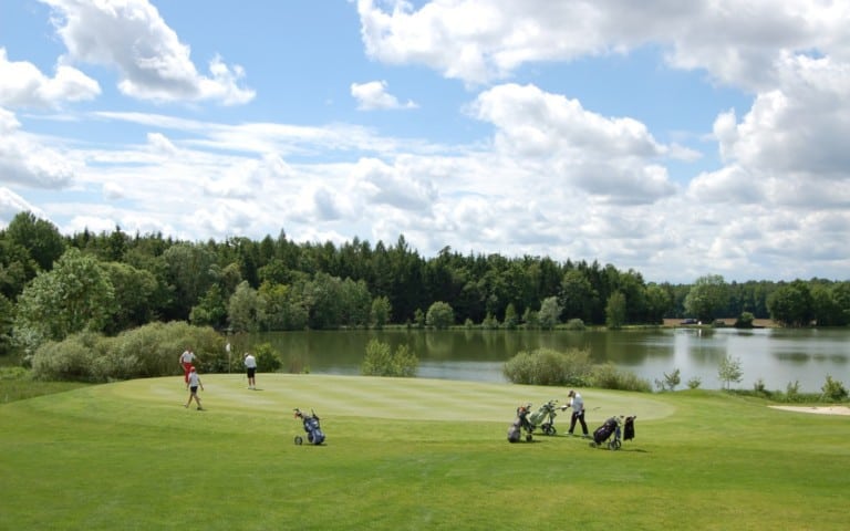 Idyllische Lage am Wasser